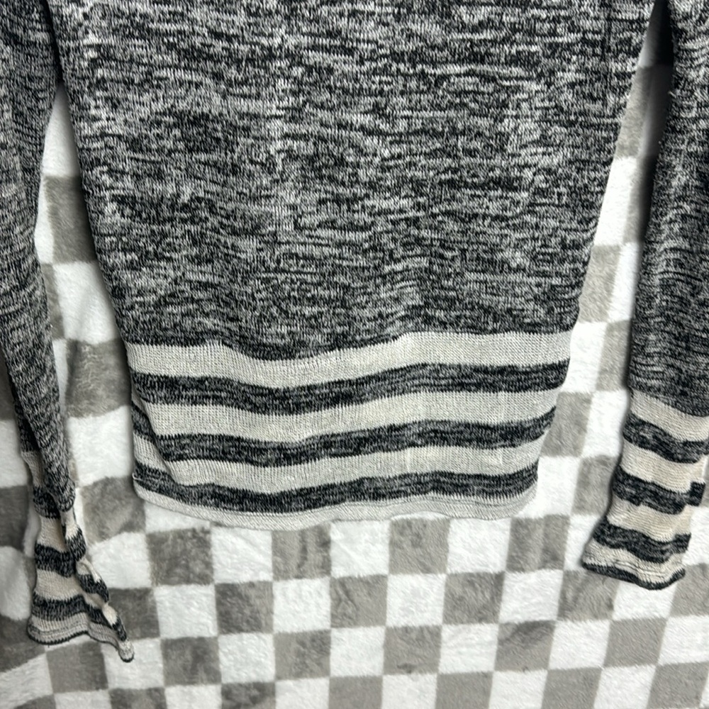 Velcom Long Sleeve Crew Neck Nit top Size S/Small 10 - Picture 7 of 7